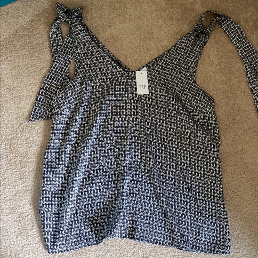 Gap silk top
